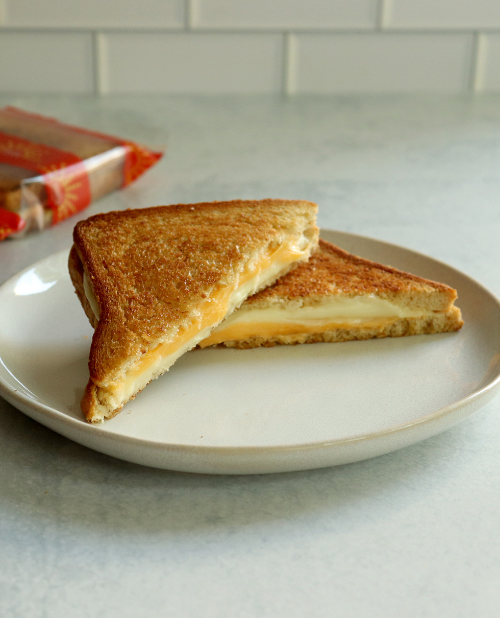 American & Mozzarella Grilled Cheese, WG (IW)